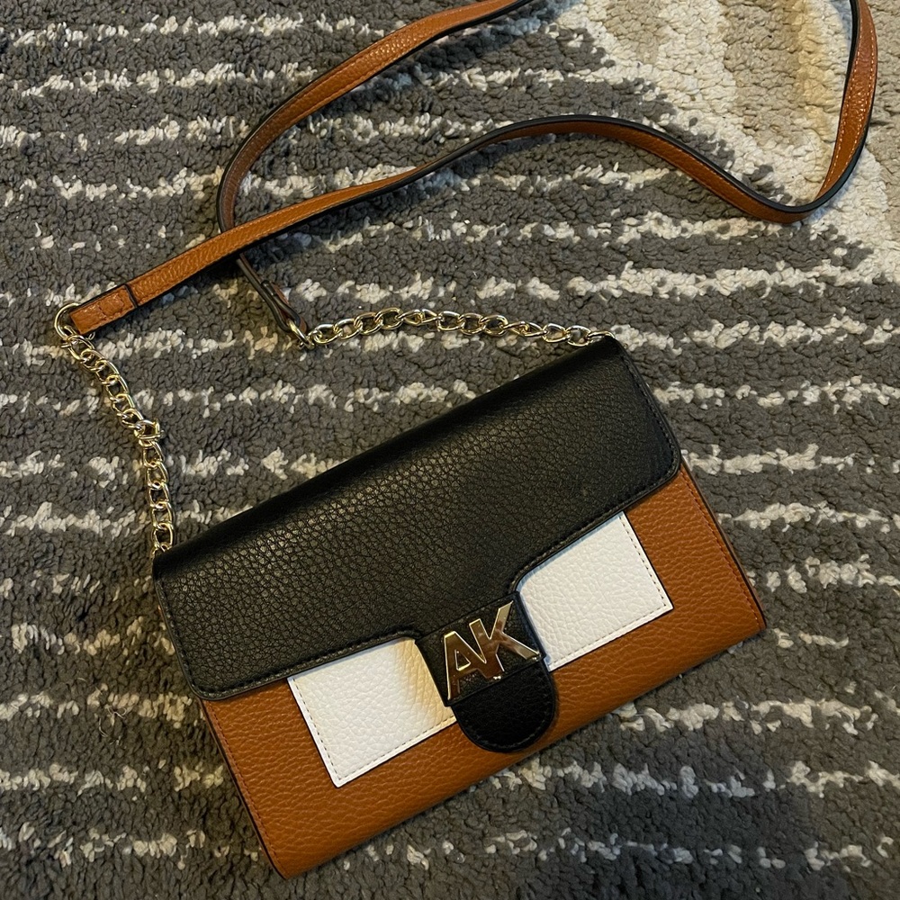 NWOT Anne Klein crossbody wallet on chain handbag purse